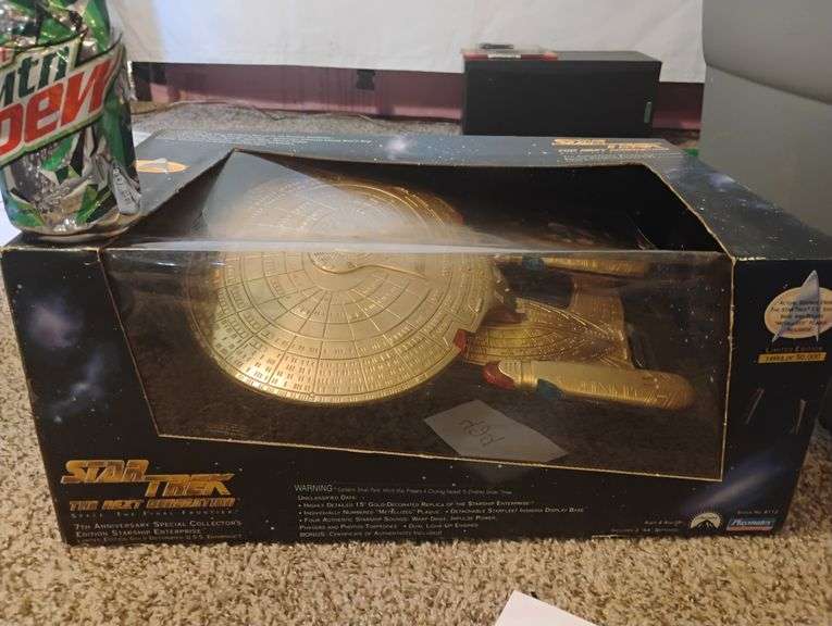 STAR TREK STARSHIP ENTERPISE SEE PICS FOR CONDITION