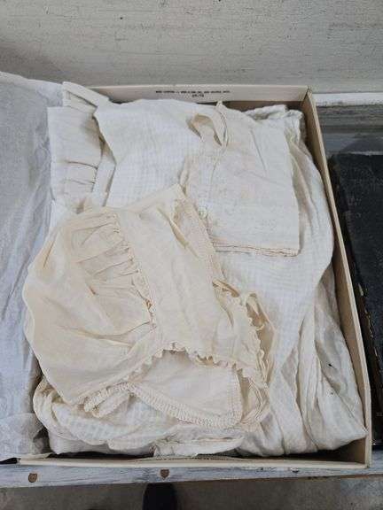 Vintage Baby Clothes. 5E