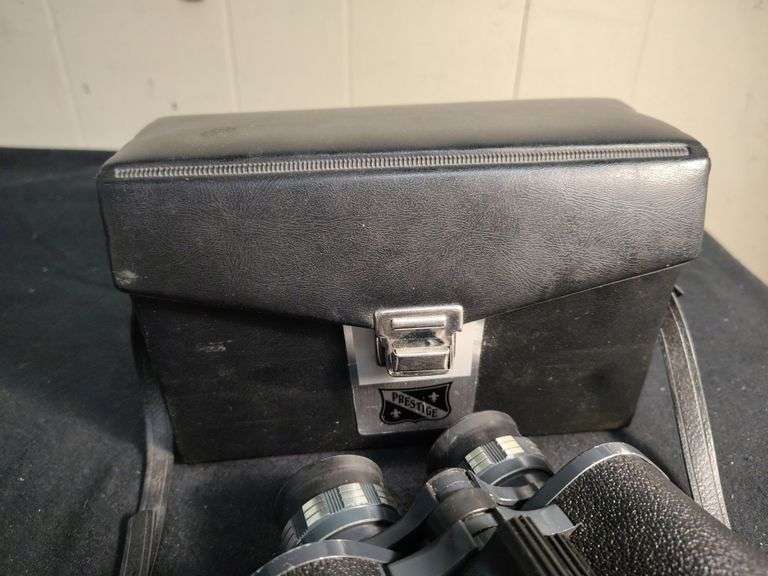 Prestige binoculars with case