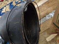 2 Black cast iron pots