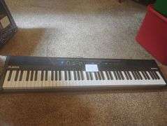ALESIS RECITAL DIGITAL PIANO