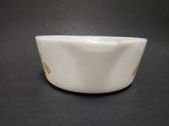 Pyrex Butterfly Gold 472 1.5 pint bowl