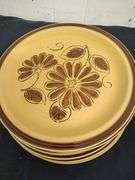 Le Mesa Stoneware dishes 7 dinner plates