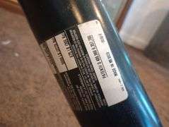 Hitch receiver towing bar