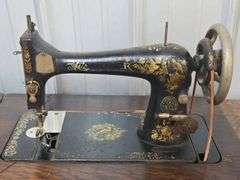 Antique Singer Sewing Machine Cabinet