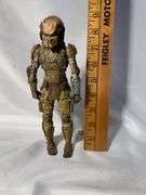 NECA The Predator Ultimate Emissary #1 Figure
