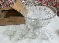 Vintage Punch Bowl w/15 matching cups