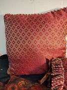 2 Pillows and stand covers