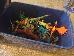 huge dinosaur lot with dinosaur tote with lid