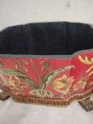 Lidded box with table runner