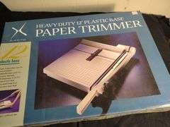 Heavy duty paper trimmer