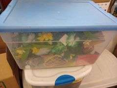 Sterilite 56qt tote of flowers
