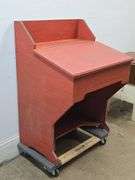 Red Lift-Top Podium