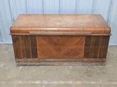 Vintage Lift-Top Cedar Chest
