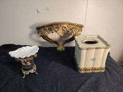 Small shelf, soap dish & tissue box cover