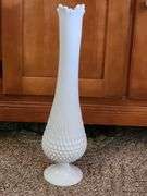 Large 18.5 inch 12 finger Fenton swung vase