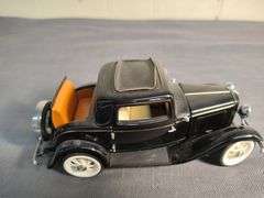 Franklin Mint 1932 Ford Deuce Coupe with certificate