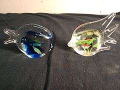 2 Fish paperweights