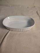Corning Ware dishes with lids
