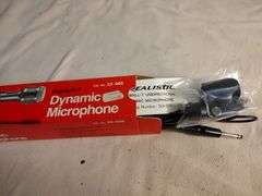 Realistic Dynamic Microphone