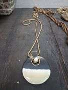 Six necklaces. 1d