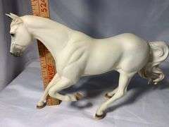 Breyer Model Horses Vintage White Gem Twist 1993