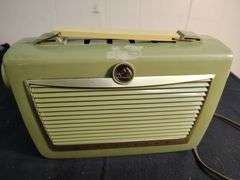 Vintage RCA Victor radio