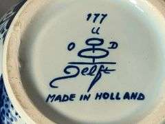 VTG 1966 Oude Delft Blue Porcelain Vase Elegant Home Flowers 4"
