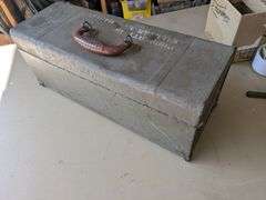 Steel Toolbox Fold out with content 19"