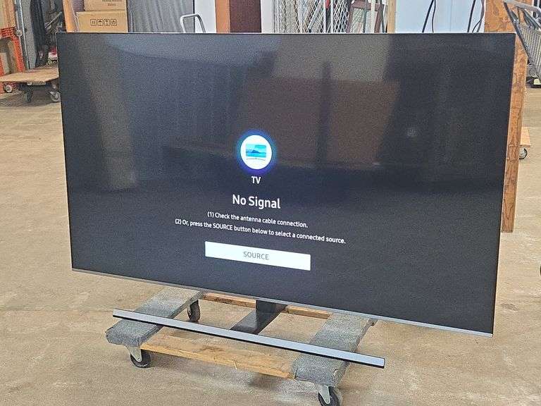 Samsung Smart 65" 4K TV with Remote