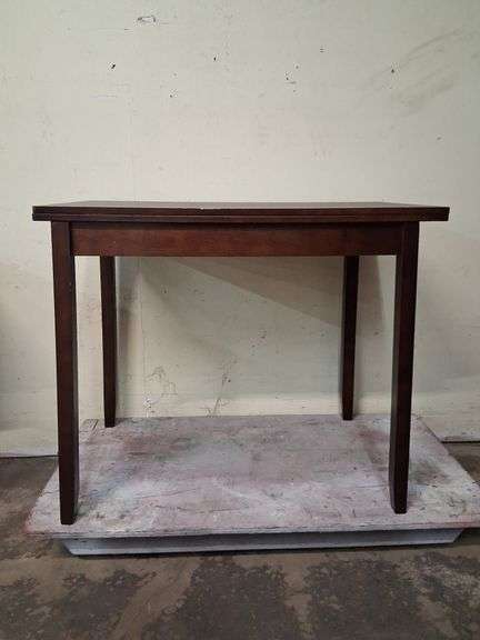 Convertible top table