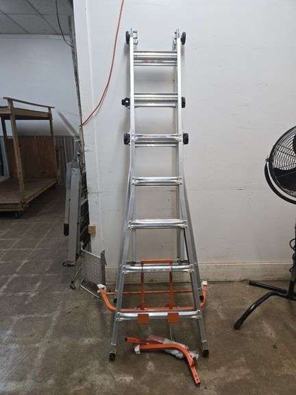 Gorilla Ladders 18 ft. 375 lb Capacity Aluminum Ladder