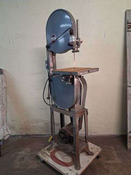 Delta bandsaw, BIN $175