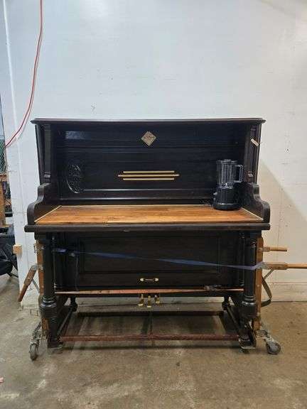 Vintage Piano Bar (BIN $250)