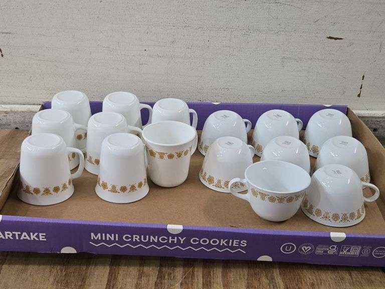 Vintage Corning Butterfly Gold Coffee Mugs. 5A
