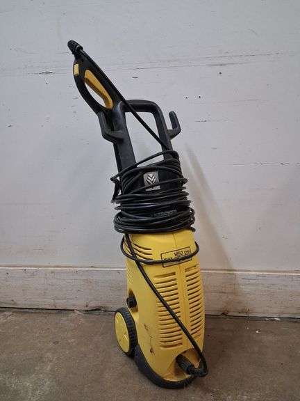 Pressure washer