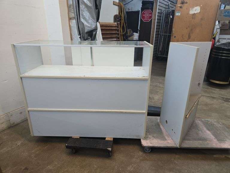 White Retail Display Countertop & Corner Display Shelf