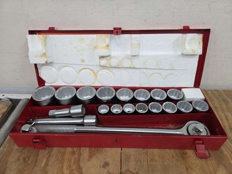 Pittsburgh 21 piece 3/4" sae socket set. 3c