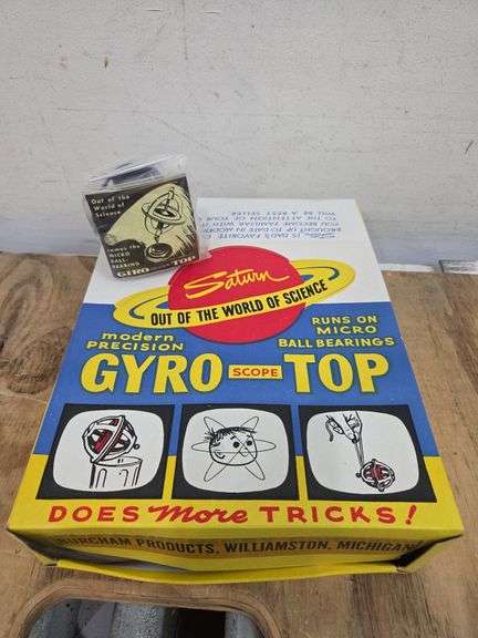 1957 Saturn Gyro Scop Tops in counter display box. 3b