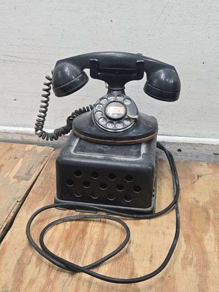Antique Western Electric Rotary Telephone & Ringer Box. 5B