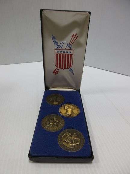 BICENTENNIAL COMMEMORATIVE MEDALLIONS visual data 8