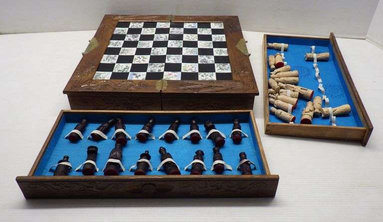 Complete chess set - Albrecht Auction Service