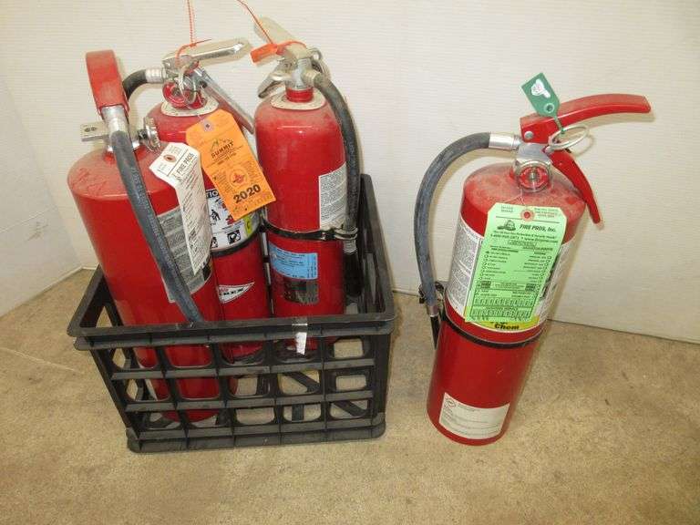 Fire extinguishers, commercial, needs recharged Albrecht Auction Service