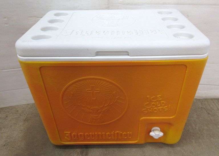 Jagermeister 6bottle shot cooler with tap dispenser for ice cold shots