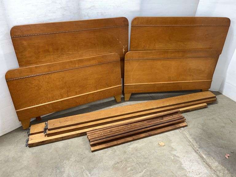 Pair of mid-century maple twin beds, headboard- 42"W x 36"H
