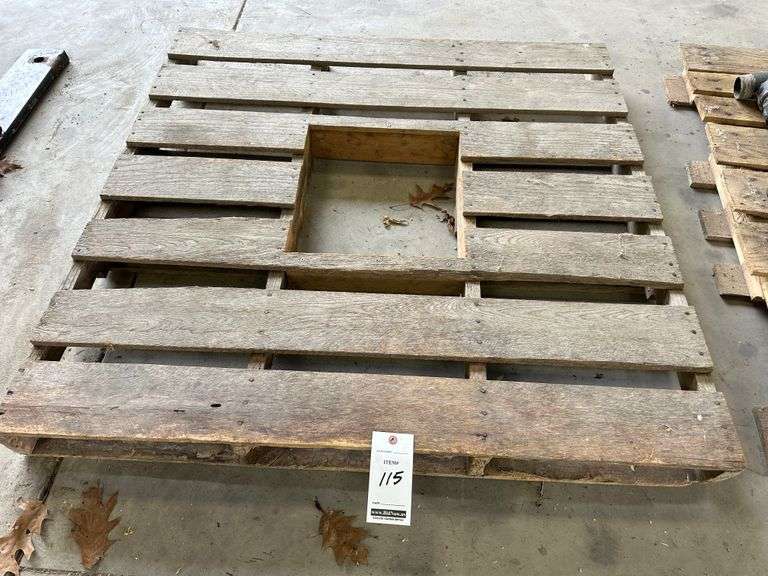 Customized Pallet.  Was used to empty seed totes.