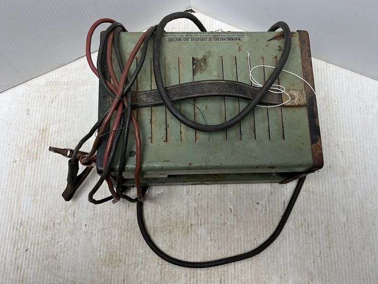 Wabash 10 Amp and 50 Amp battery charger, works great Albrecht