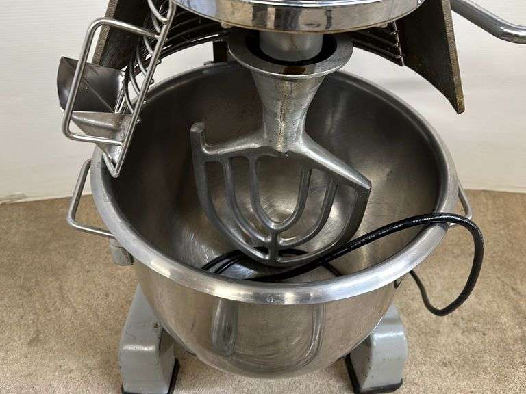 Globe mixer with whisk and normal mixer, Model SP20, 110V, 10 Amp
