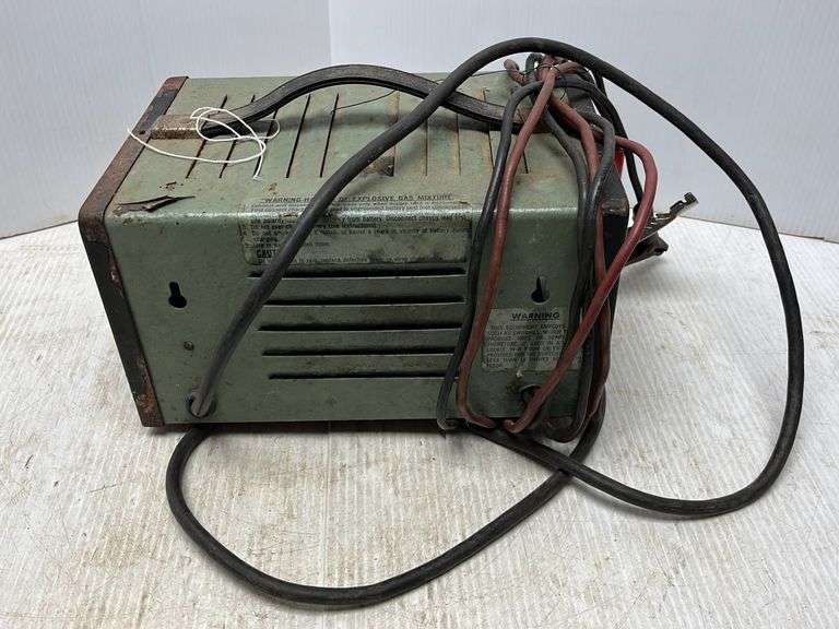 Wabash 10 Amp and 50 Amp battery charger, works great Albrecht