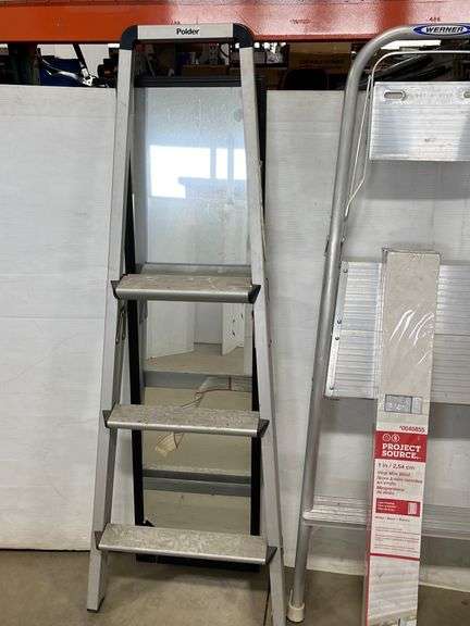 (3) Step ladders, ironing board, wall mirror, Project Source blinds ...